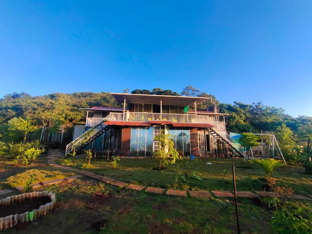 Forrest Homestay Villa Bhor エクステリア 写真