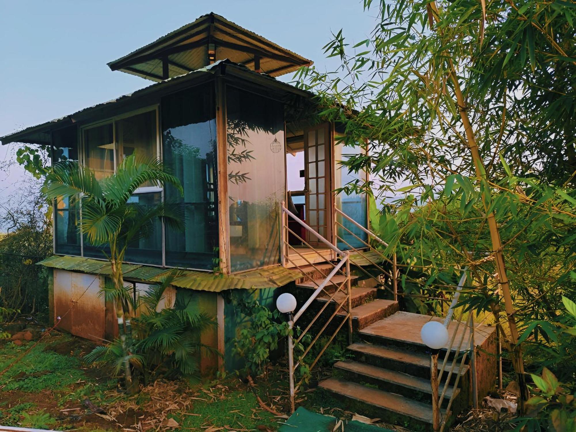 Forrest Homestay Villa Bhor エクステリア 写真