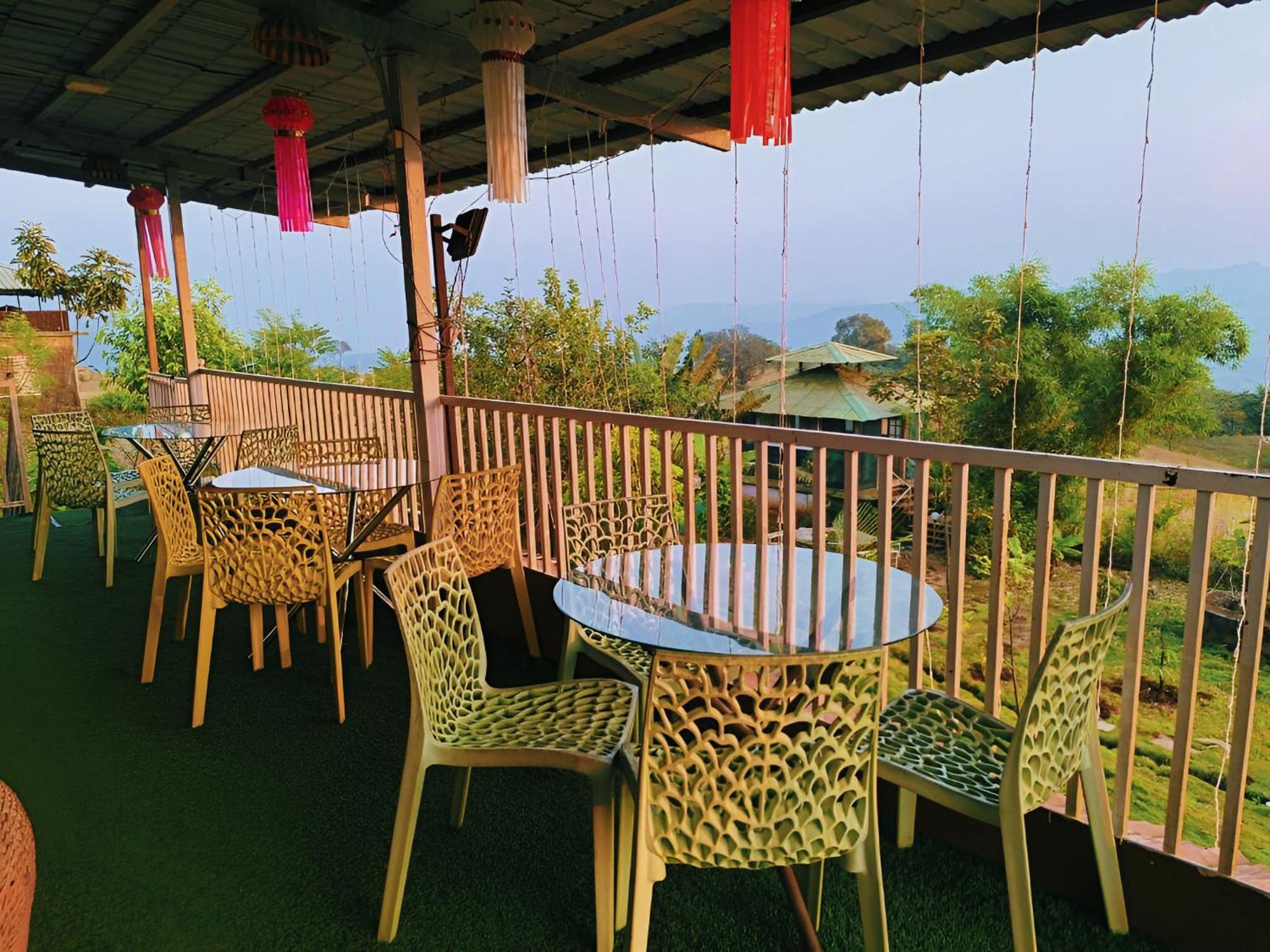 Forrest Homestay Villa Bhor エクステリア 写真